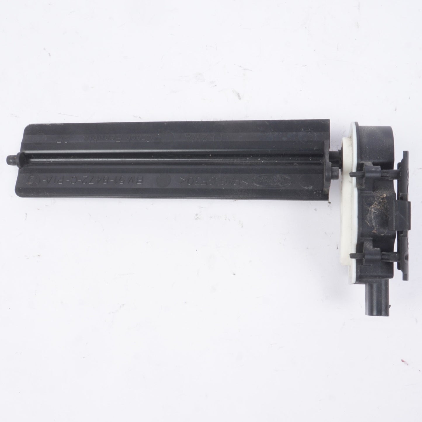 2013  - 19 FORD  FOCUS SHUTTER MOTOR ACTUATOR 6466R420 OEM