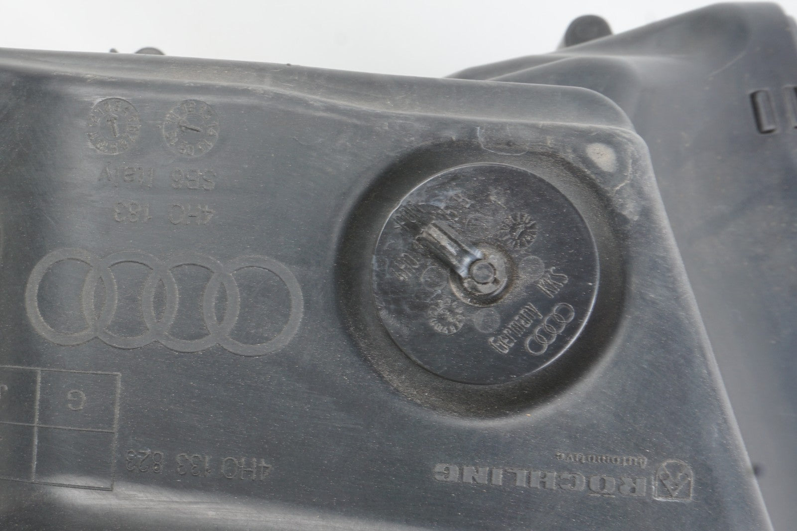 2011 2012 Audi A8 4.2l Left Air Cleaner Intake Filter Housing Box OEM