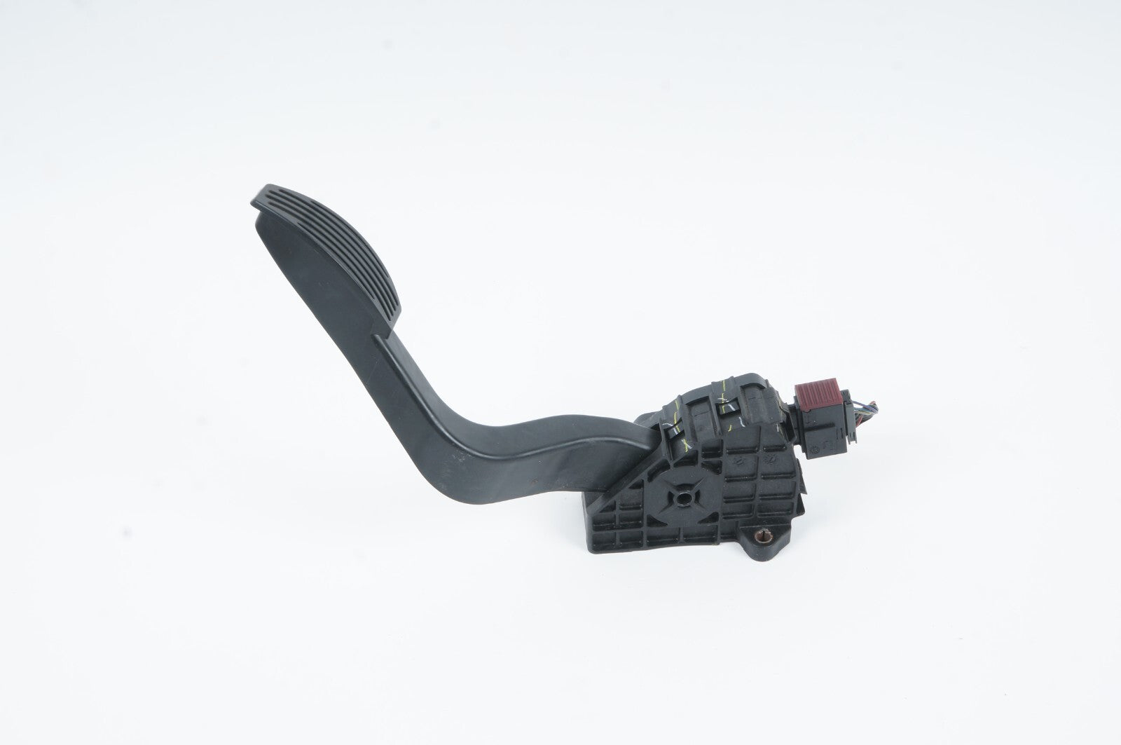 2012 - 2017 FIAT 500 GAS PEDAL ACCELERATOR 68073429AB OEM