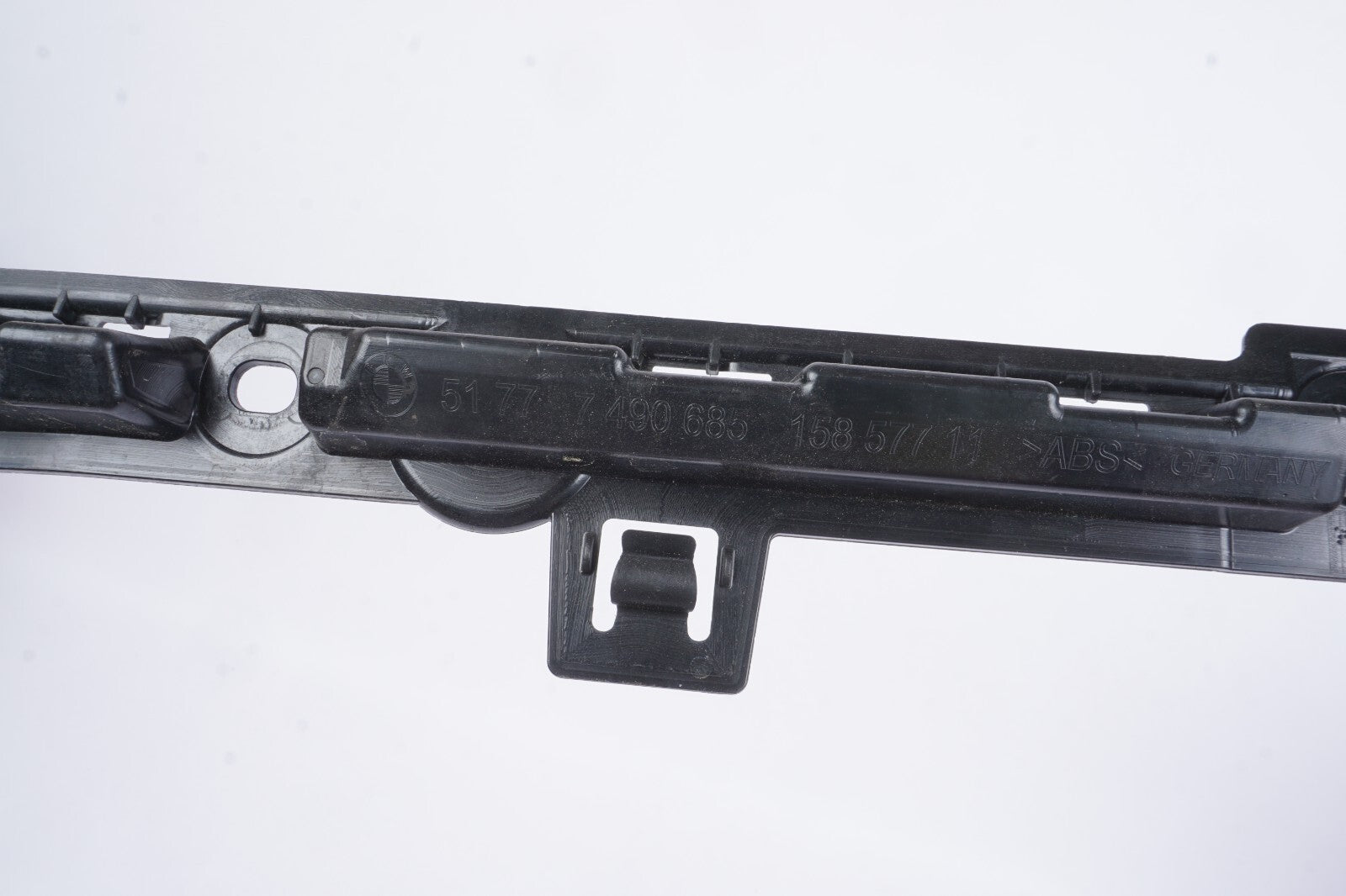 21-24 BMW 430I Convertible G22/23 Left Rocker Molding Support 7490685 OEM
