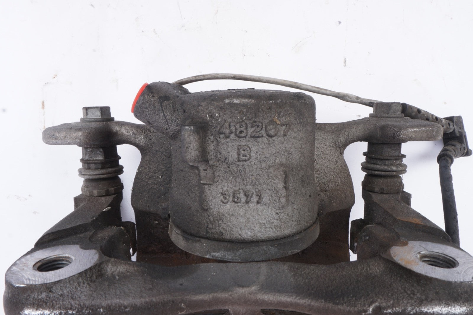 2018 - 2023 BMW X2 - Front LEFT Brake Caliper 6860267