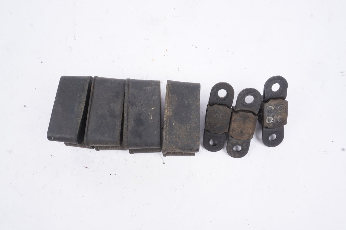 MERCEDES  110 820 0344  W110 W111 W112  230S 220S Bracket