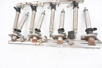 2012 - 2018 Mercedes X166 GL450 GL550 Right Side Fuel Injector Rail OEM