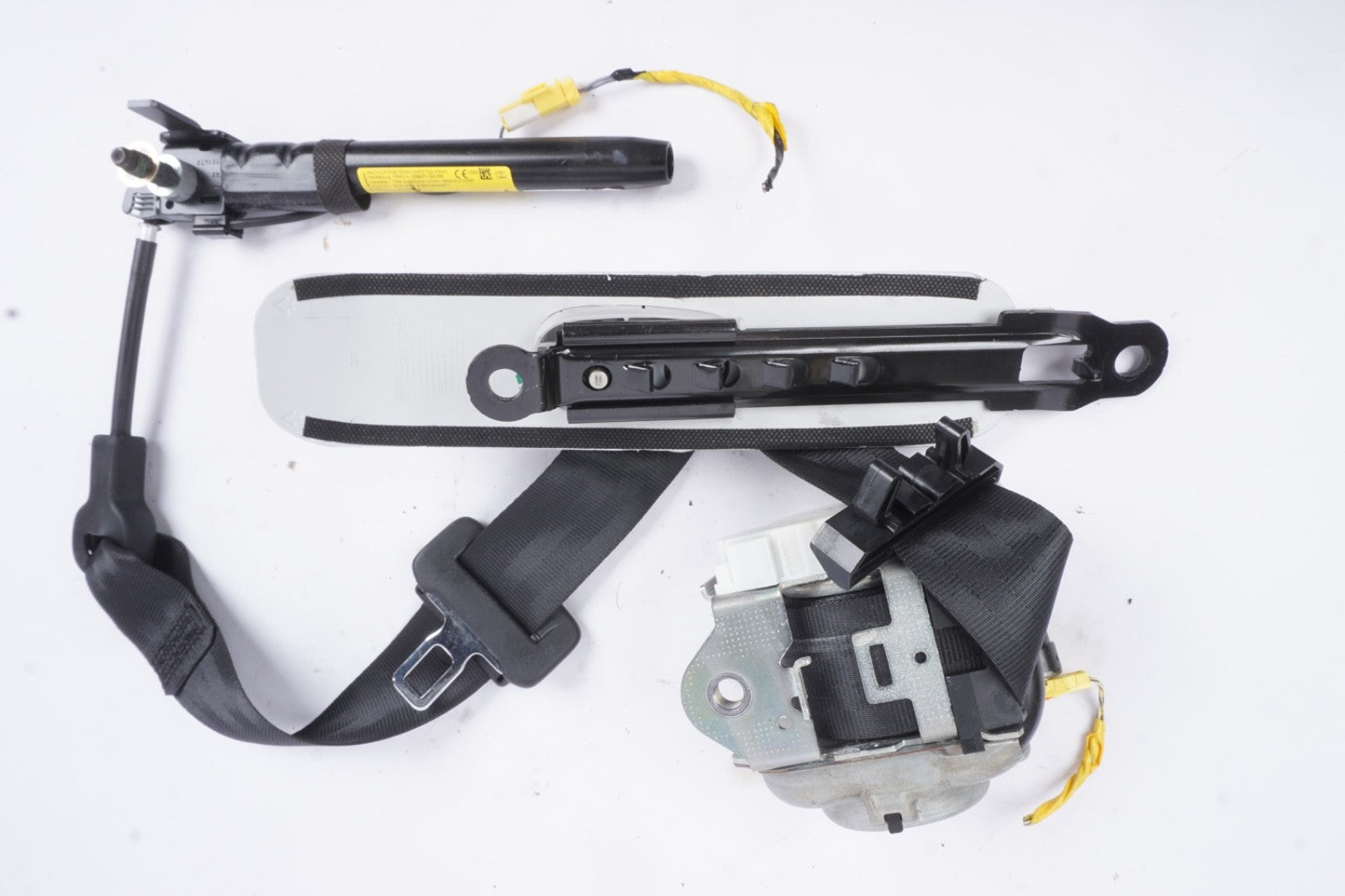 2016-17 FIAT 500X FRONT RIGHT PASSENGER SIDE SEAT BELT SEATBELT RETRACTOR OEM