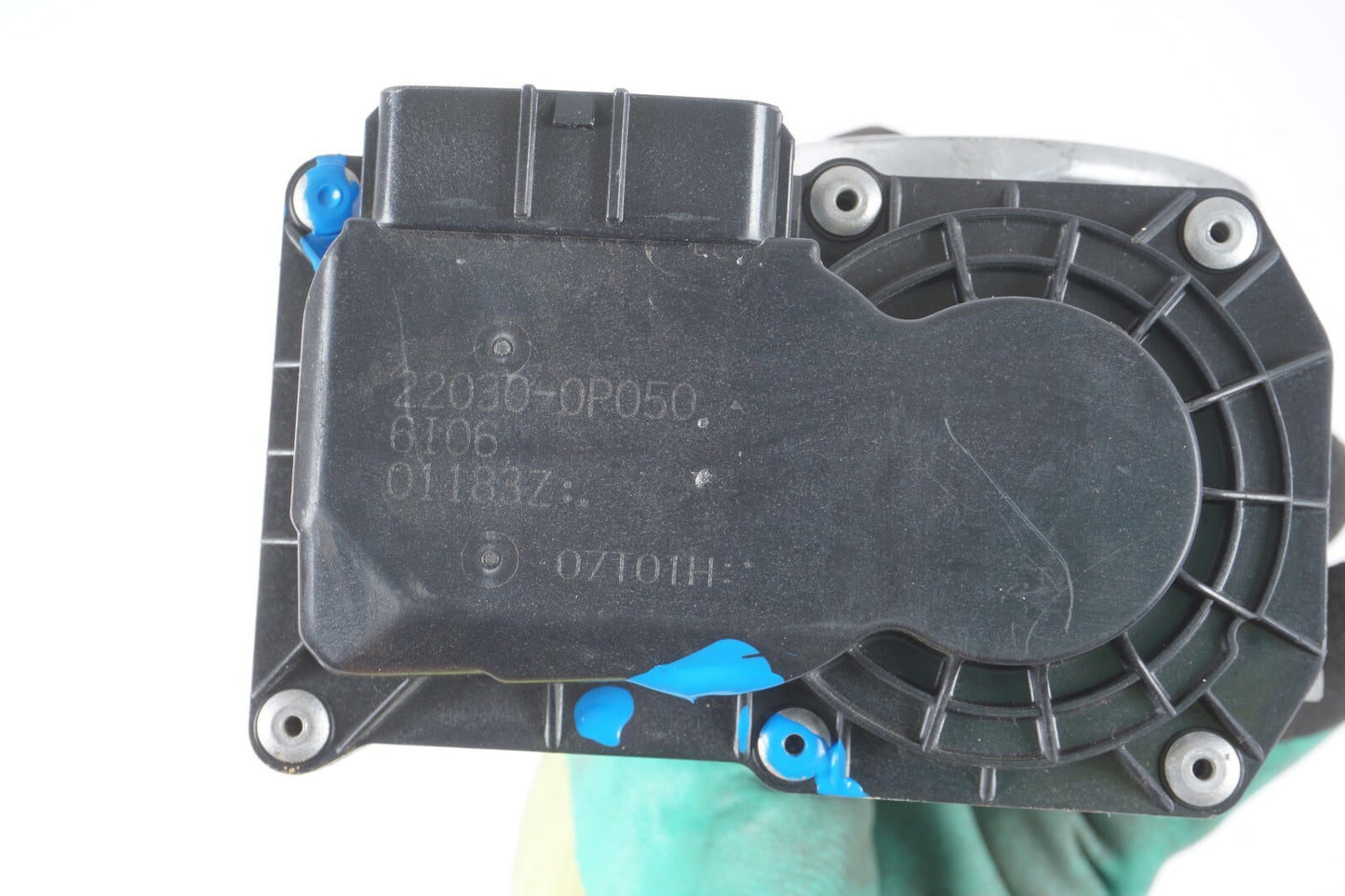 2014 - 2016 Toyota Highlander 3.5l Throttle Body 22030-0P050 OEM