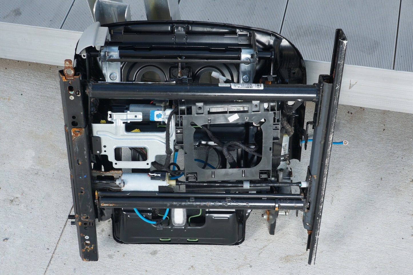 07-13 MERCEDES W221 S550 S600 S65 DRIVER FRONT LOWER SEAT RAIL TRACK FRAME