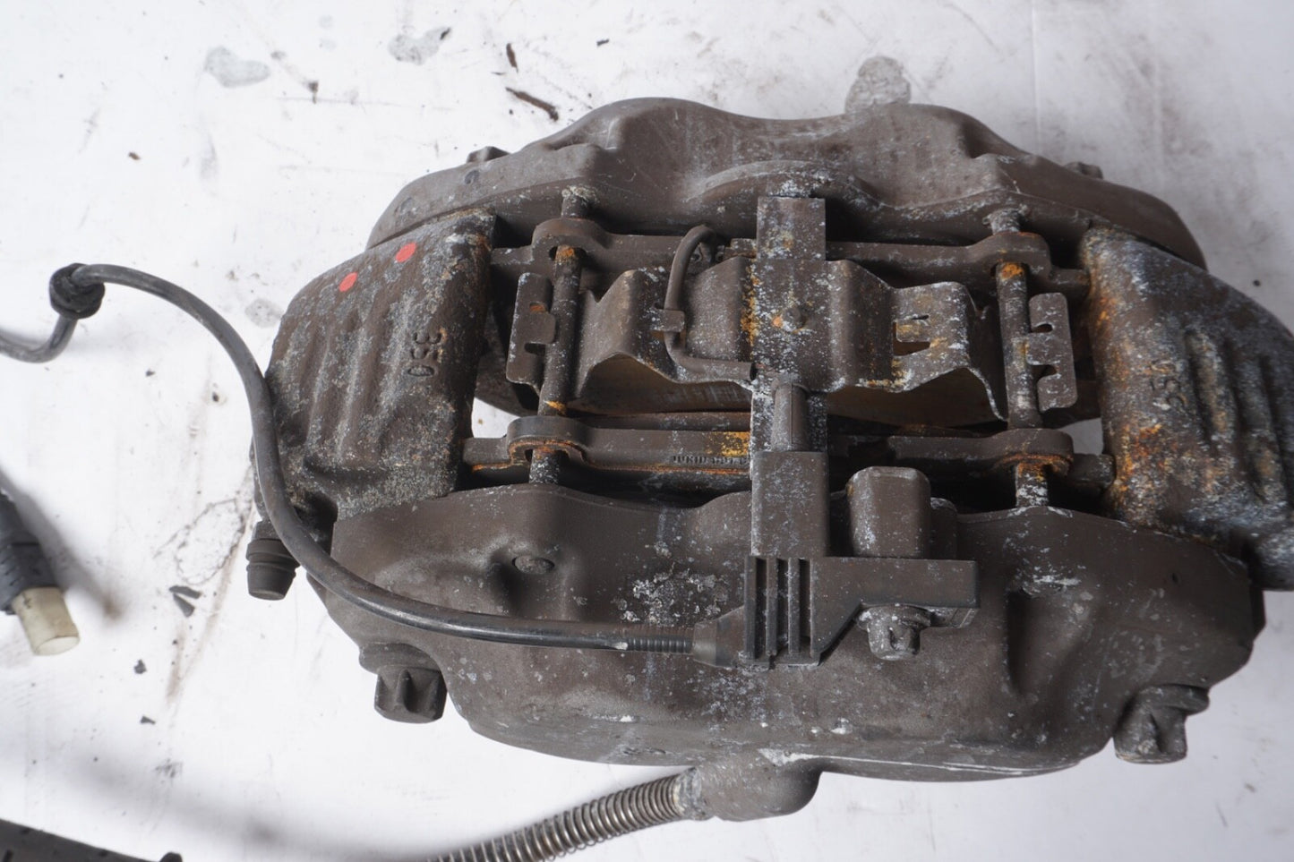 07-14 Mercedes W216 CL550 S550 RWD Front  Right Brake Caliper OEM