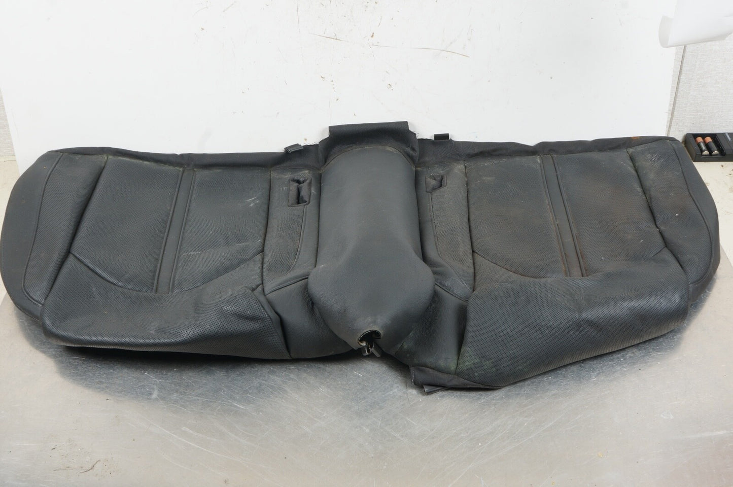 2011-2015 AUDI A8 QUATTRO REAR 2ND SECOND ROW SEAT LOWER BOTTOM CUSHION OEM