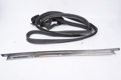 10-14 MERCEDES-BENZ C207 E350 COUPE REAR LEFT SIDE WINDOW SEAL