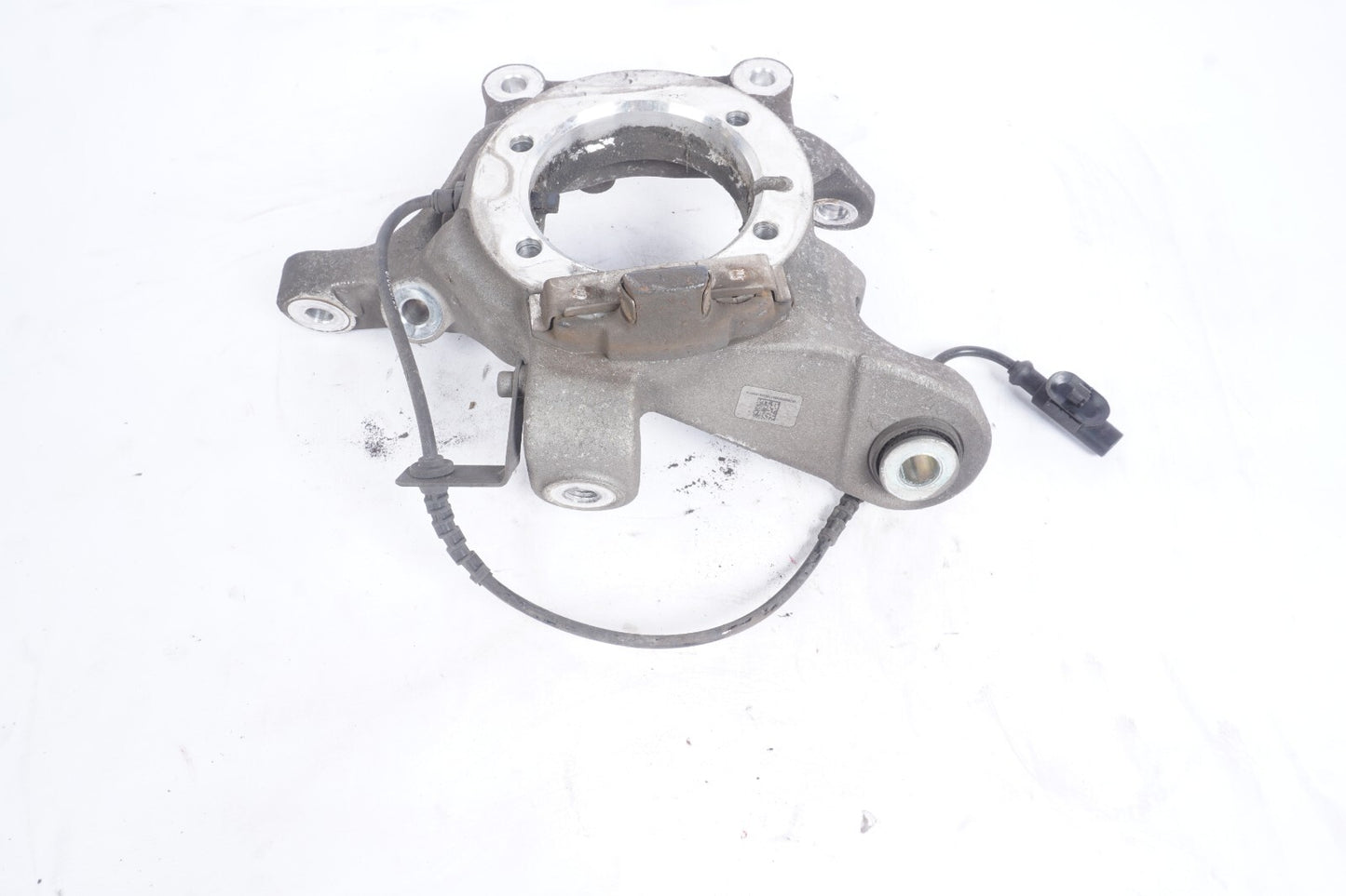 2014 - 2020 Maserati Ghibli Rear Left Driver Side Knuckle Spindle Hub OEM
