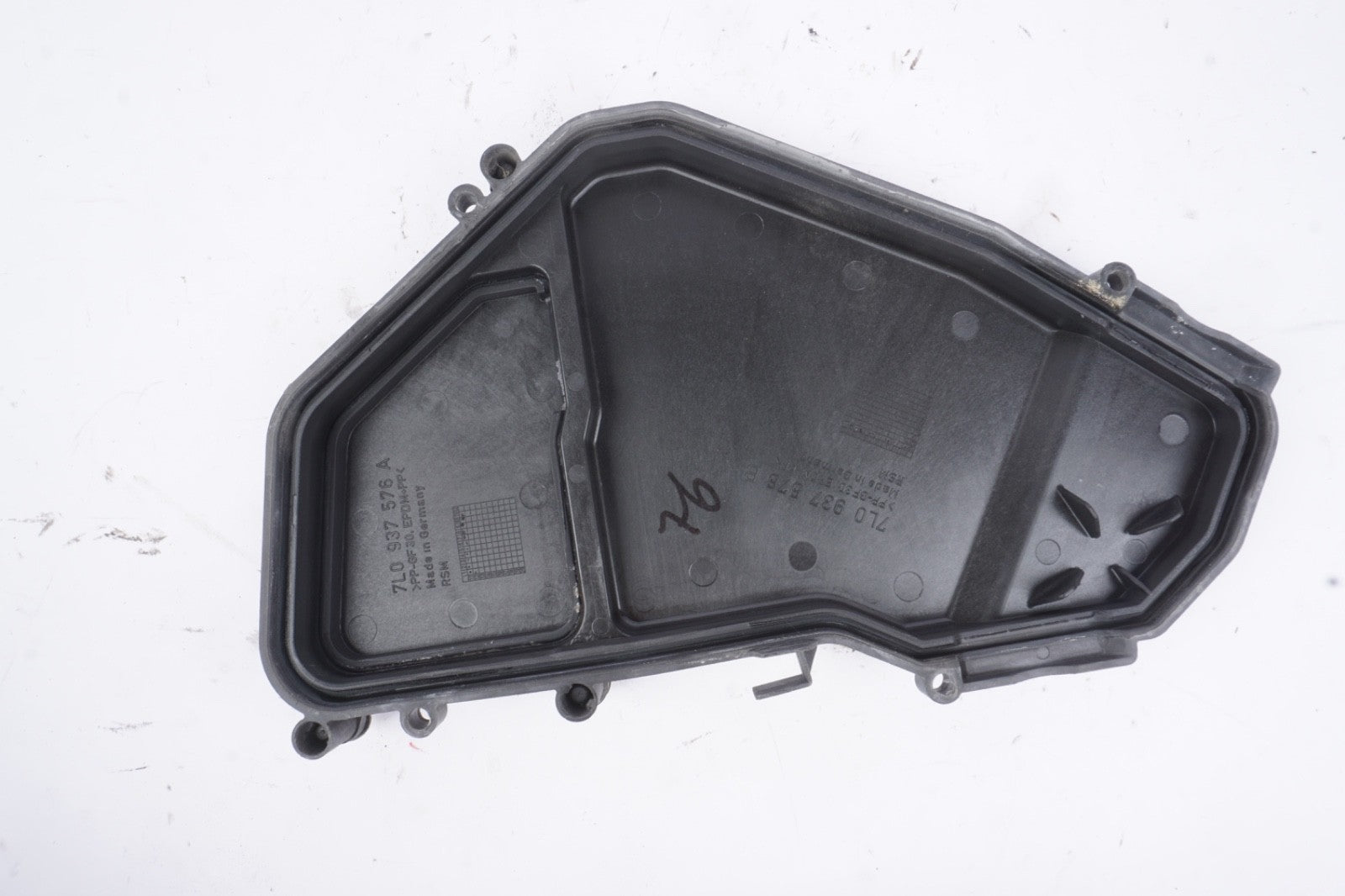 11-18 Porsche Cayenne 958 Fuse Relay Box Trim Cover Panel 7L0937576 Oem