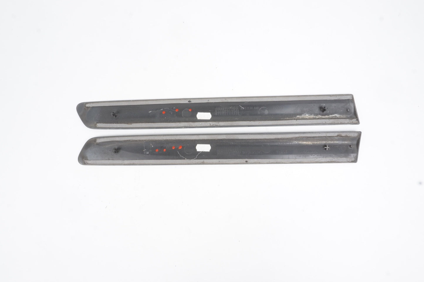 2006-2013 VOLVO C70 Left Right Rear Quarter Panel Outer Trim Molding Black OEM