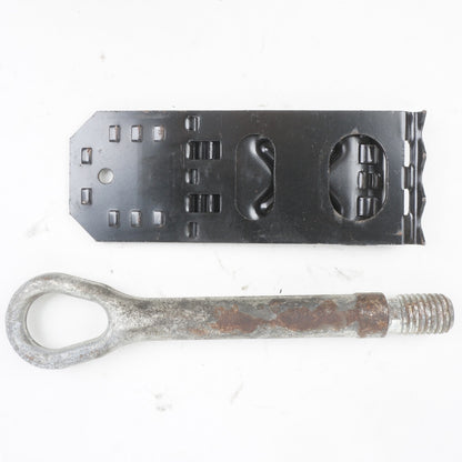 2007 - 2013 Mercedes-Benz S63 S550 W221 Tow Hook 2213150061 OEM