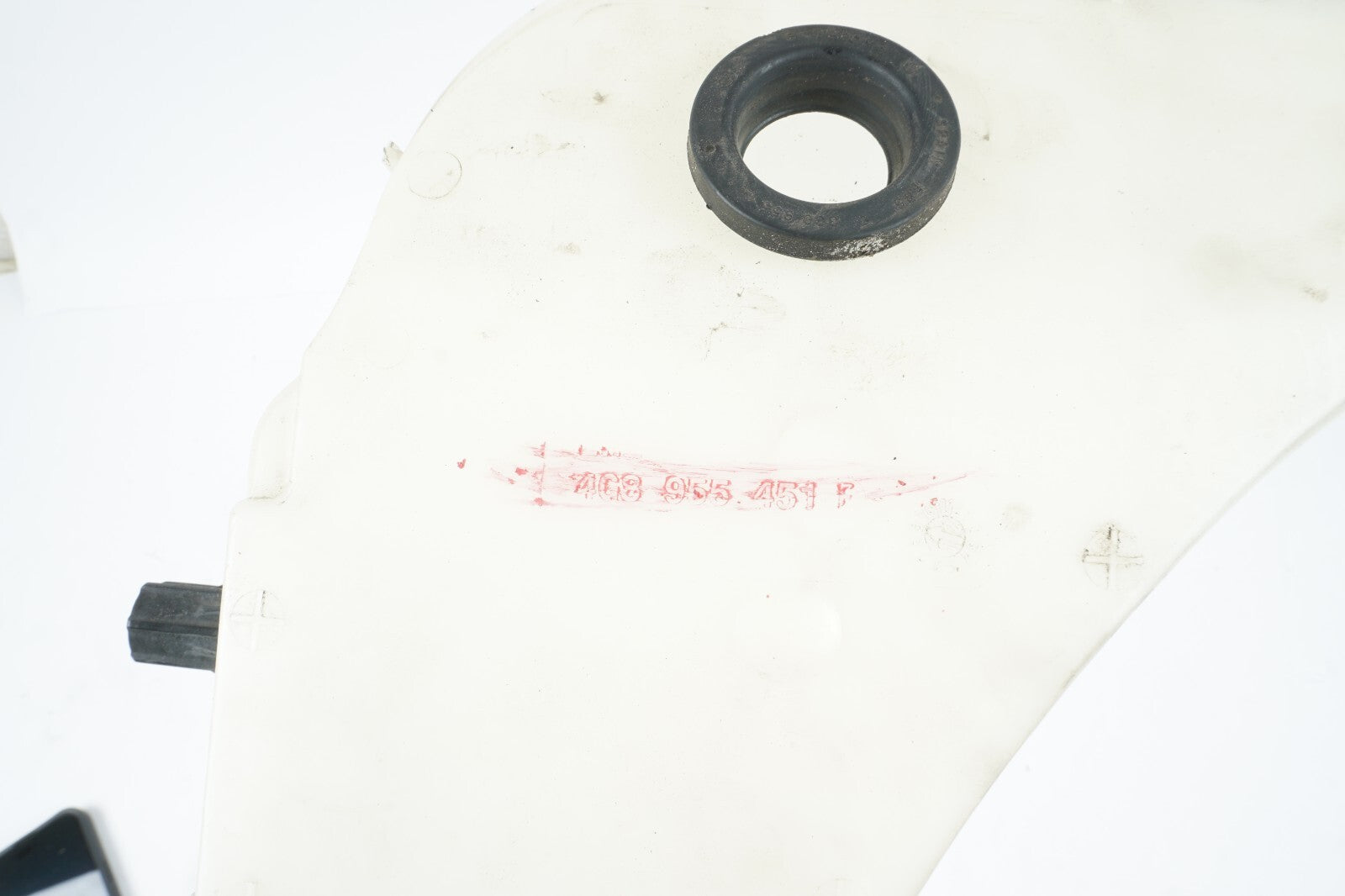 2012 - 2018 AUDI A7 WINDSHIELD WASHER RESERVOIR TANK BOTTLE 4G8955451F OEM
