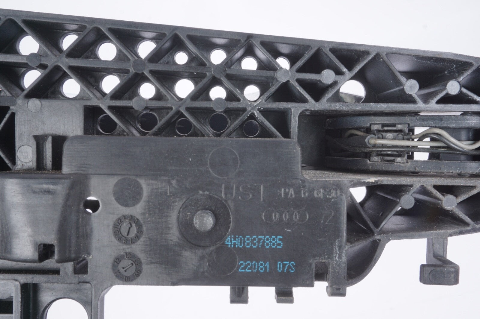 11-18 Audi A8 Rear Left Driver Side Exterior Door Handle Blue 4H0837885 OEM