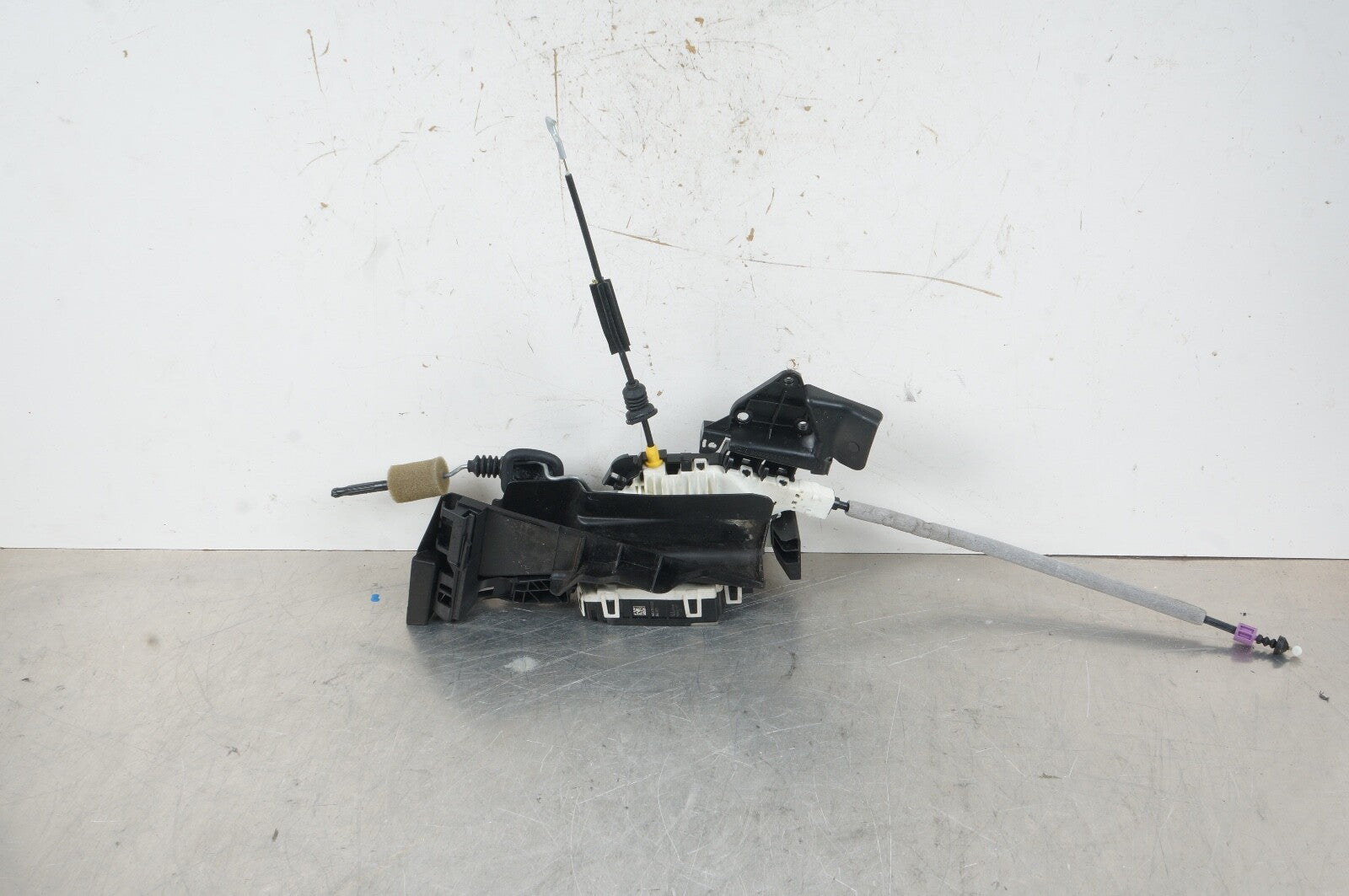 08-14 Mercedes W204 C300 C350 C250 Front Right Door Lock Latch Actuator OEM