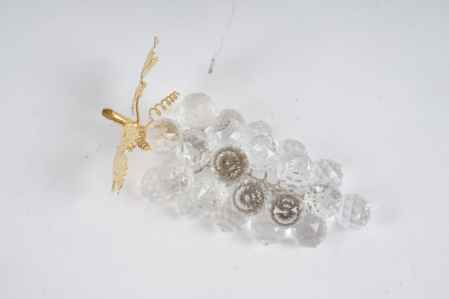 Swarovski Crystal Grape Cluster w/Gold Rhodium Leaves 7509NR 150070 Collectible