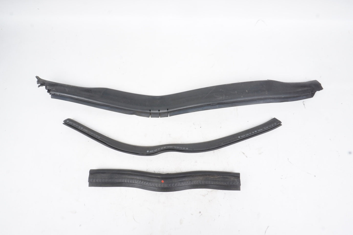 08-14 MERCEDES BENZ C300 C250 HOOD UNDERSIDE WEATHER STRIP SEALS SET OF 3 OEM
