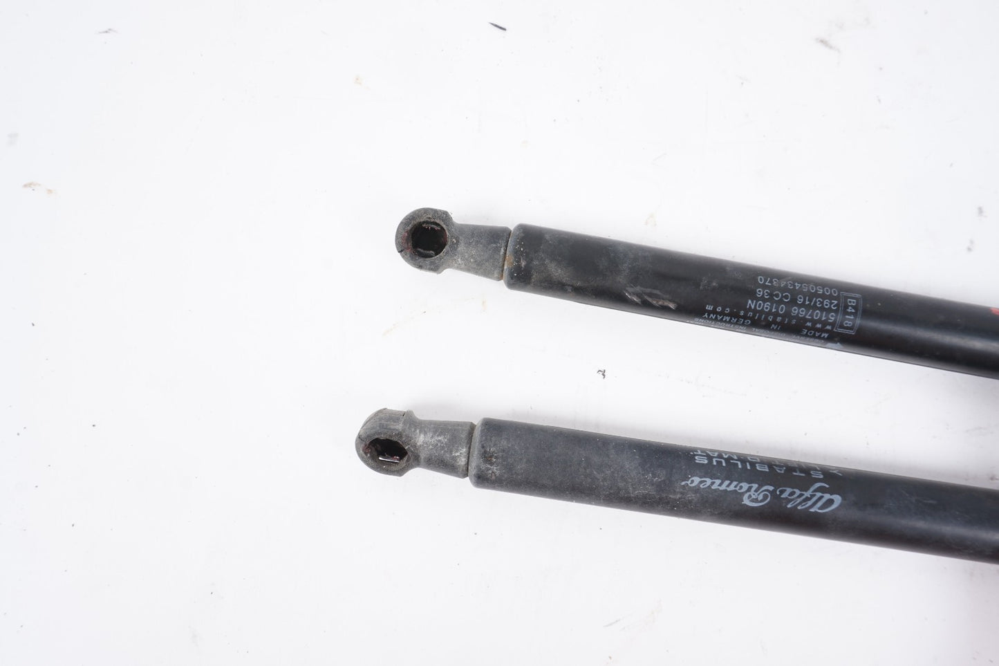 17 - 22 Alfa Romeo Giulia HOOD SUPPORT SHOCK STRUT LEFT & RIGHT SET OEM