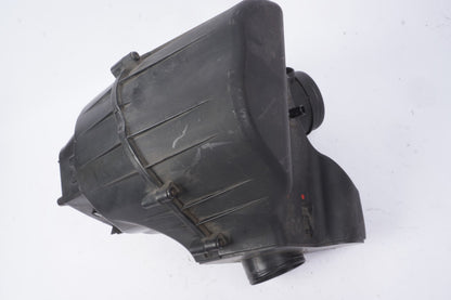 2011 2012 Audi A8 D4 4.2L Right Engine Air Filter Box Cleaner 4H0133039B OEM