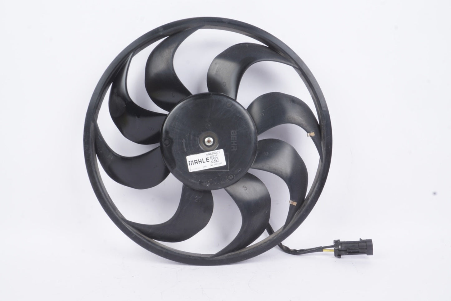 2016 - 2018 FIAT 500X 2.4L ENGINE RADIATOR COOLING FAN MOTOR  OEM