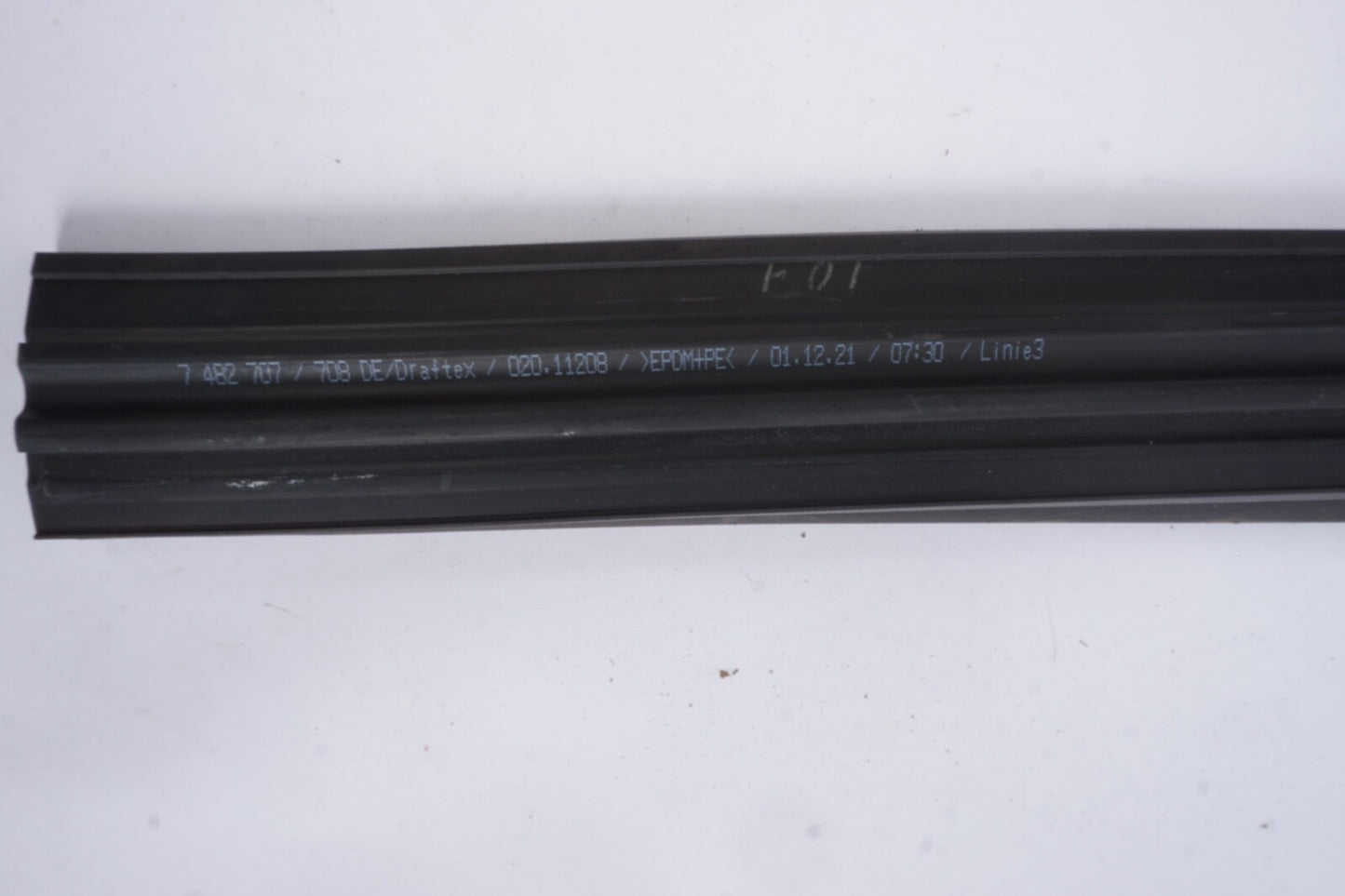 2021 - 2025 BMW 430i M440 M4 COUPE CONVERTIBLE RIGHT DOOR SEAL GASKET
