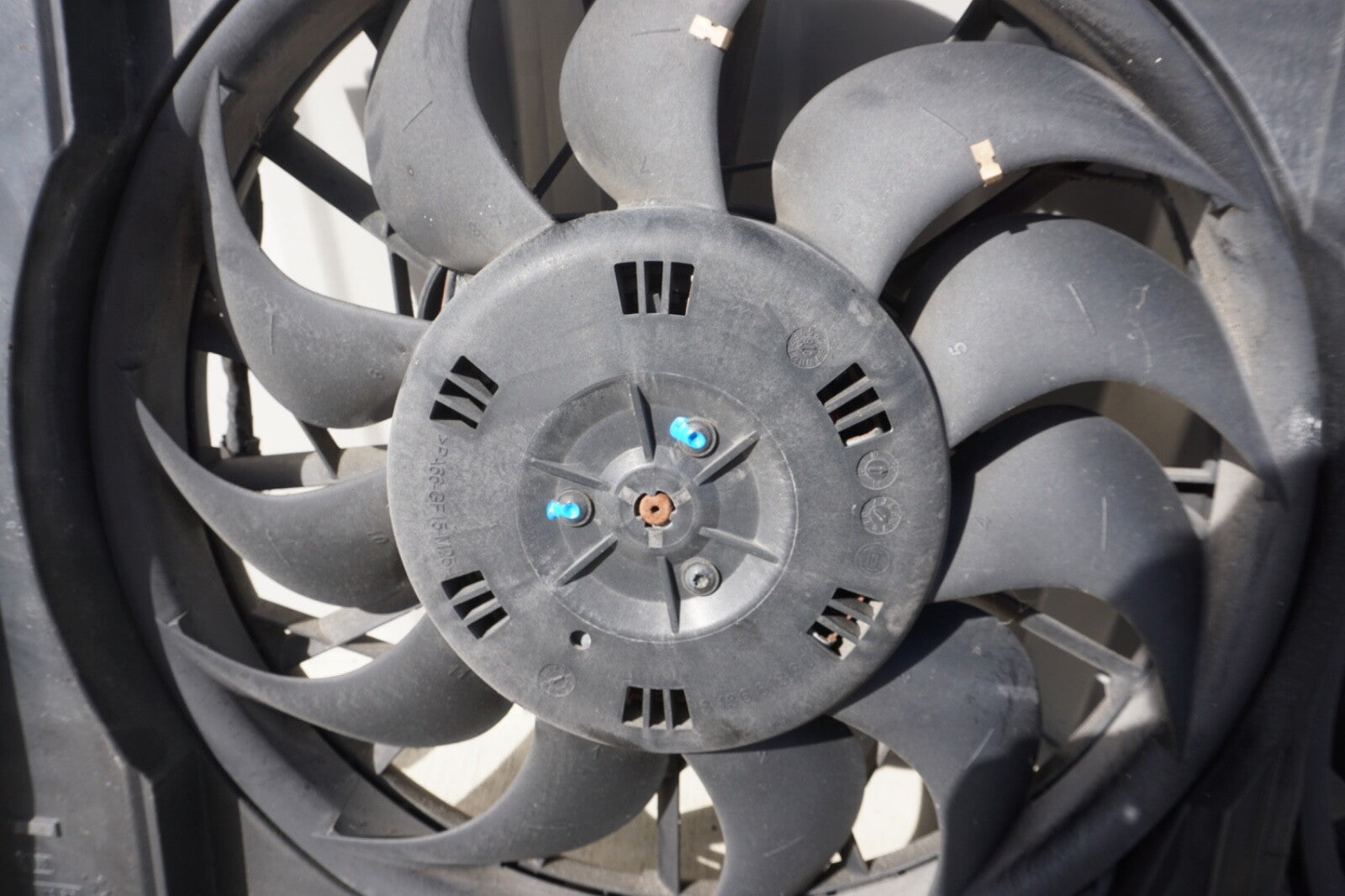 2004 - 2010 AUDI A8L A8 L QUATTRO 4.2L ENGINE COOLING FAN OEM