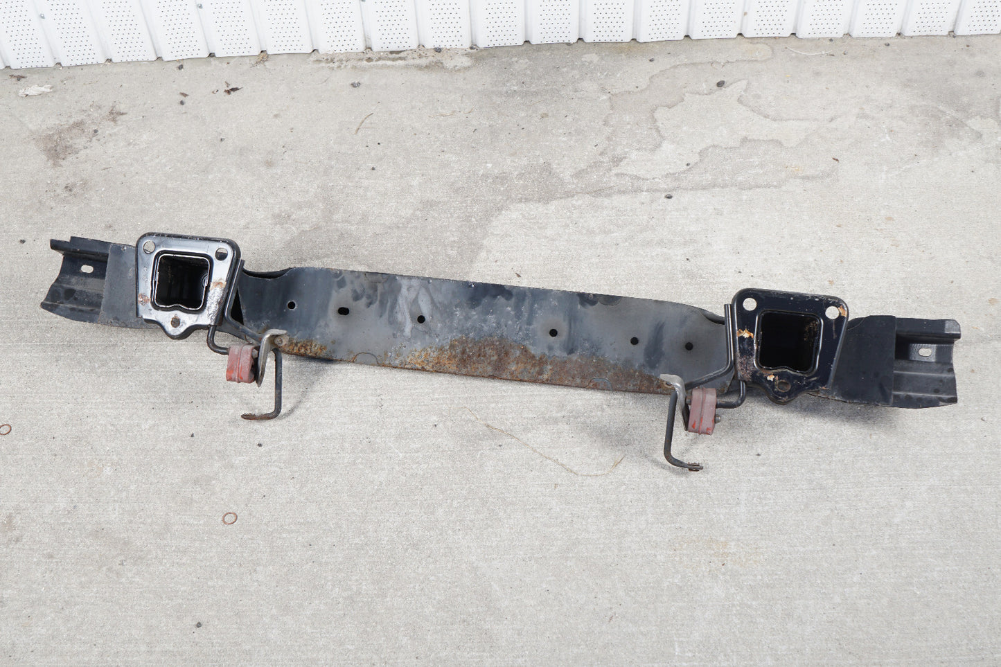 2007 - 2013 BMW 335i  328i E93 E92 CONVERTIBLE REAR BUMPER REINFORCEMENT OEM