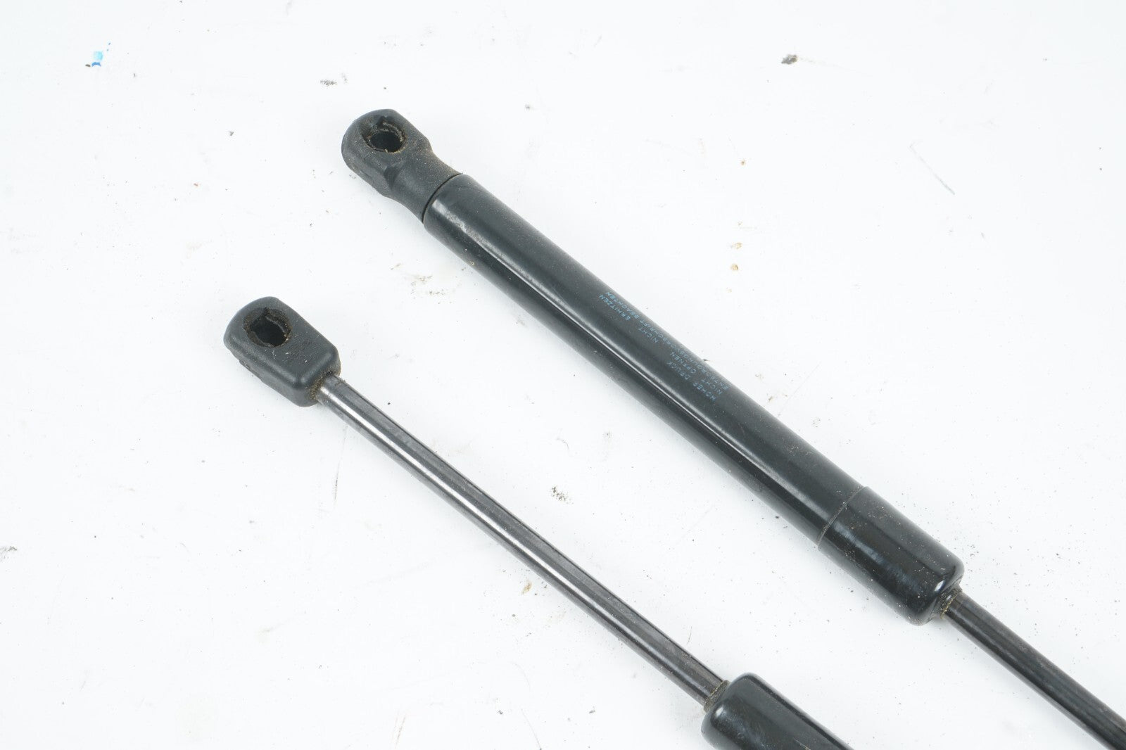 2012 - 2018 AUDI A7 HOOD BONNET SHOCK STRUT LIFT CYLINDER  LEFT & RIGHT OEM