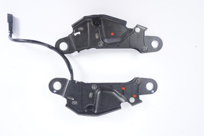 Front Top Roof Latch Left and Right Pair Set OEM 03-08 Mercedes R230 SL500 SL55