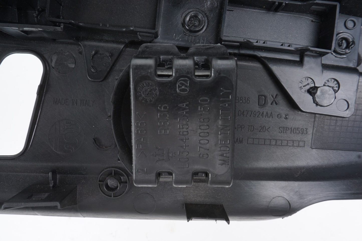 2018 - 2025 ALFA ROMEO STELVIO FRONT RIGHT SEAT OUTER TRIM PANEL OEM L0477924AA