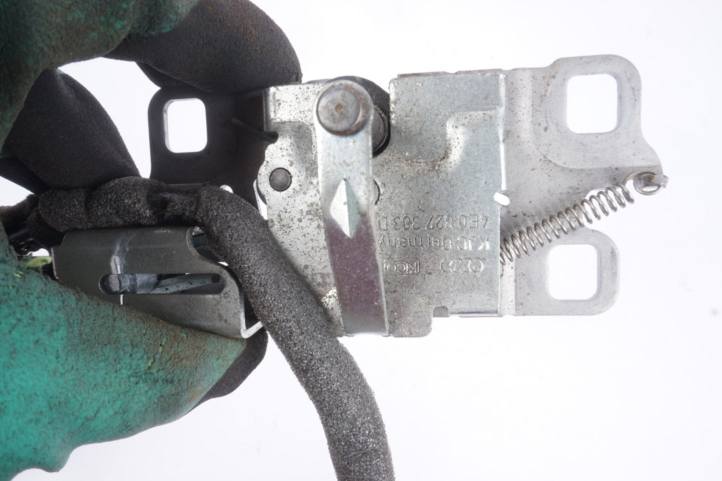 2004 - 2010 AUDI A8 4.2L V8 TRUNK LOCK ACTUATOR LATCH 4E0827383C OEM