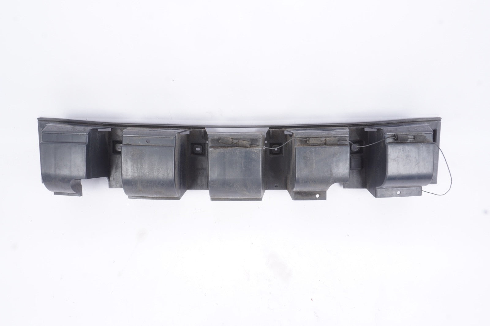 2006 - 2013 VOLVO C70 REAR BUMPER MOUNT BRACKET 09466909 OEM