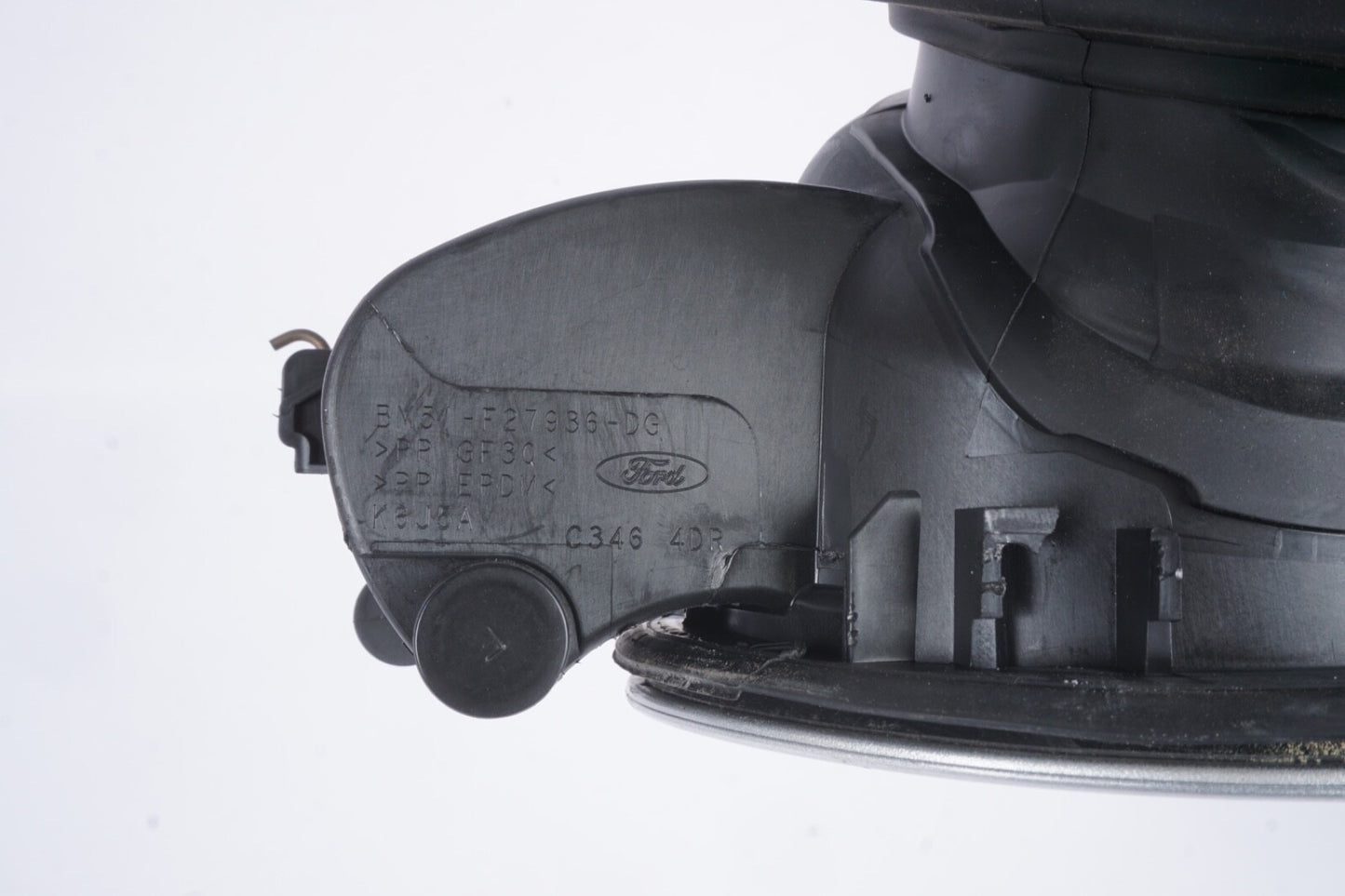 2012-2018 FORD FOCUS SEDAN REAR FUEL GAS TANK FILLER COVER LID OEM