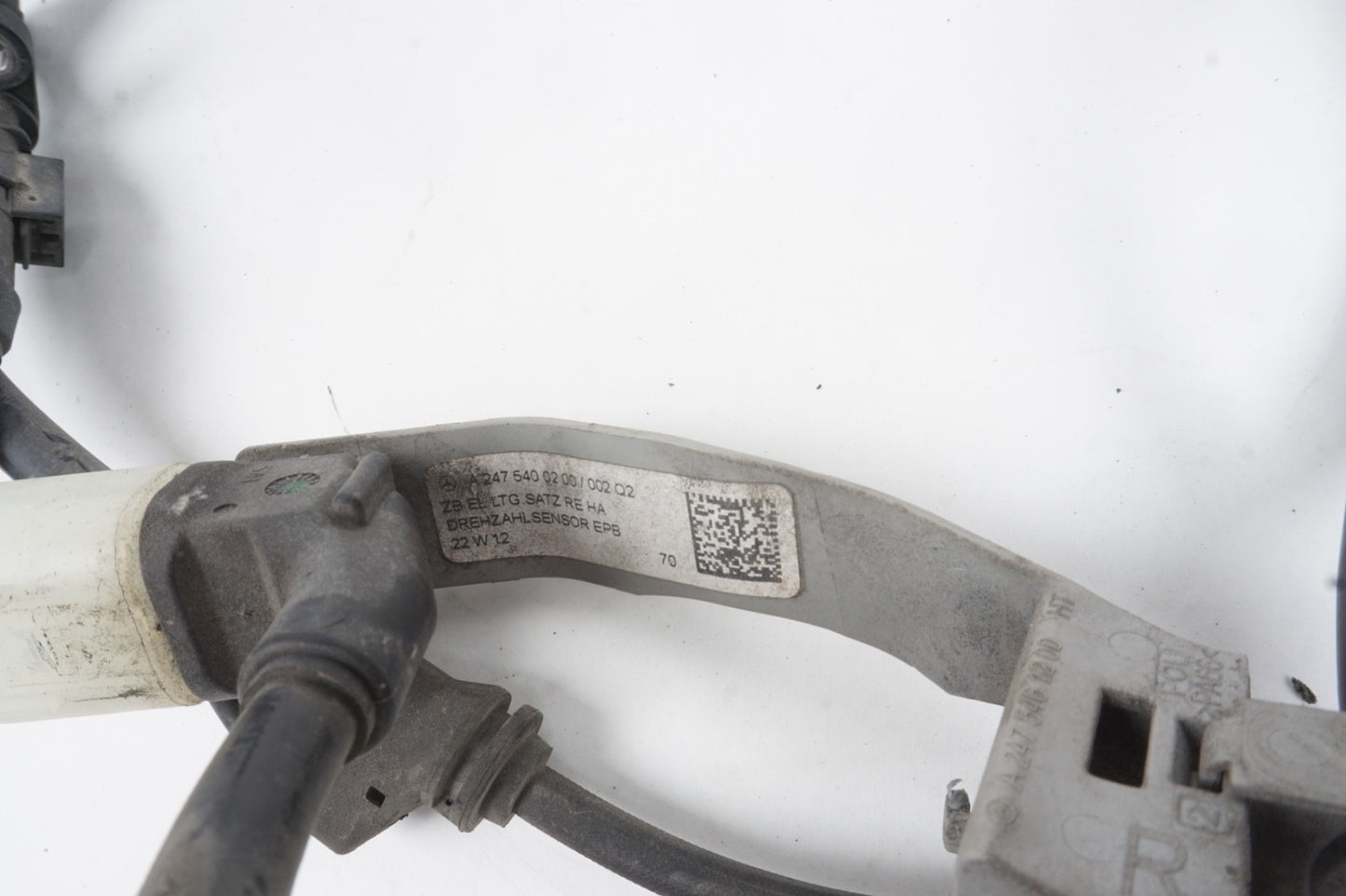 2022 - 2023 MERCEDES EQB 300 X243 RIGHT REAR ABS WHEEL SPEED SENSOR 2475400200