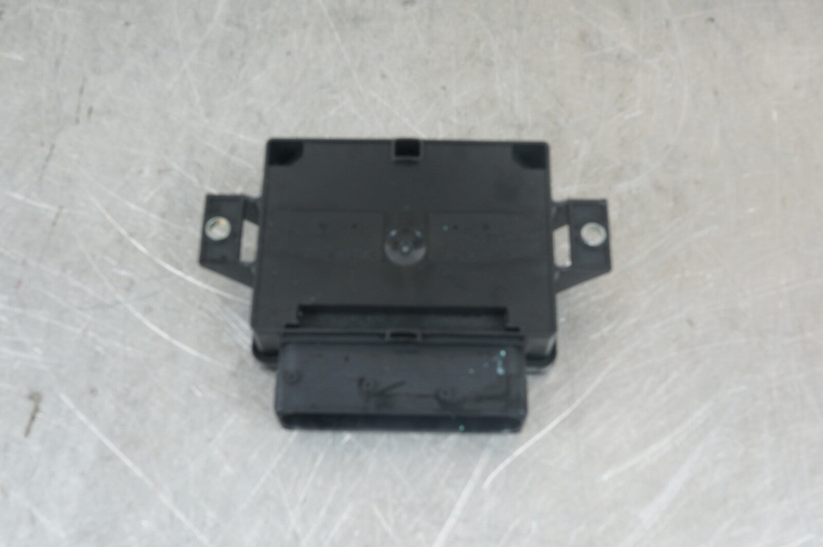 2018 - 2019 MERCEDES GLS GLA SL OEM PARKING BRAKE CONTROL MODULE A2469003417