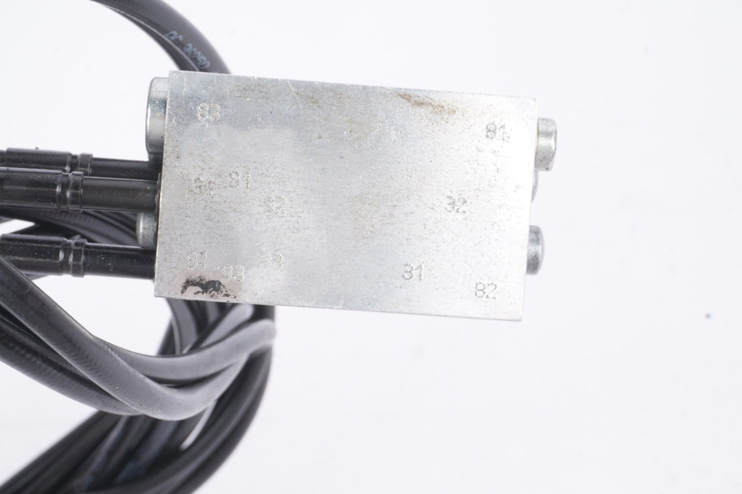 2006 - 2013 VOLVO C70 Convertible Hydraulic Valve Module w/ Lines OEM