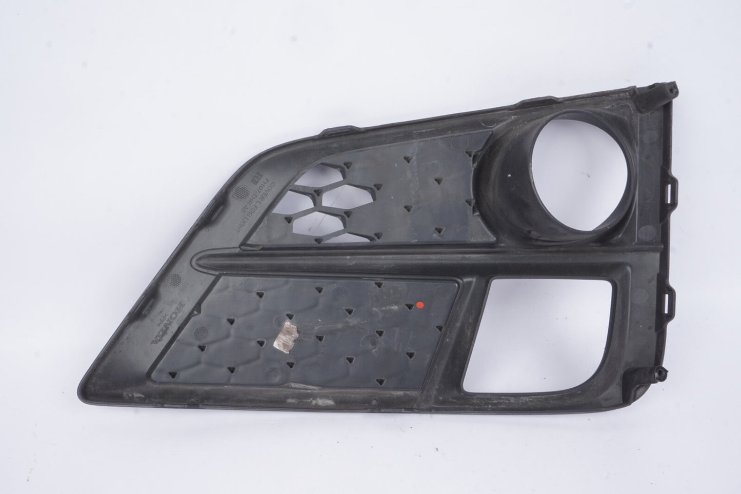 2018 -2020 HONDA ODYSSEY FRONT BUMPER LEFT LOWER FOG LIGHT COVER OEM 71107THRA0