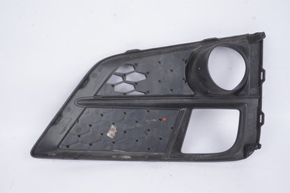 2018 -2020 HONDA ODYSSEY FRONT BUMPER LEFT LOWER FOG LIGHT COVER OEM 71107THRA0