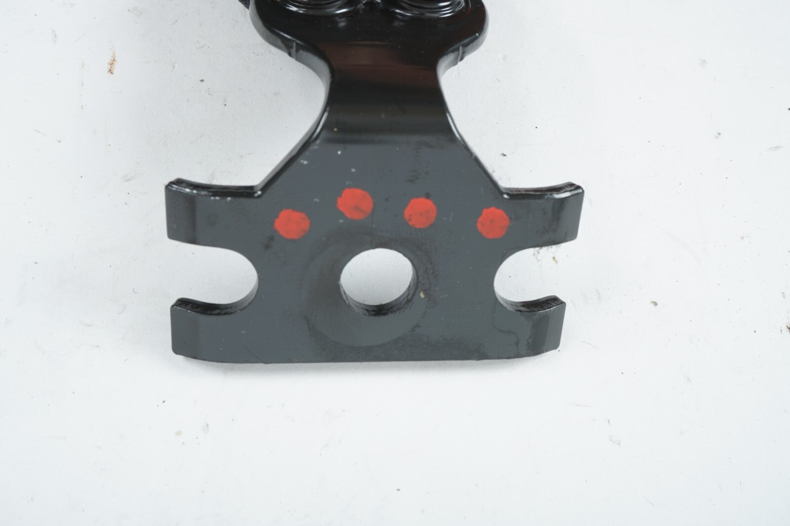 2014-2017 MASERATI QUATTROPORTE REAR CENTER SEAT BELT BUCKLE LATCH OEM