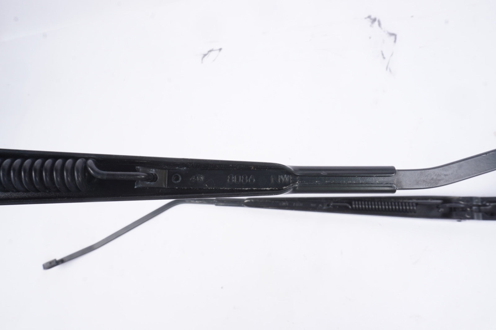 2012 - 2019 Fiat 500 Windshield Wiper Arm Set OEM Left and Right