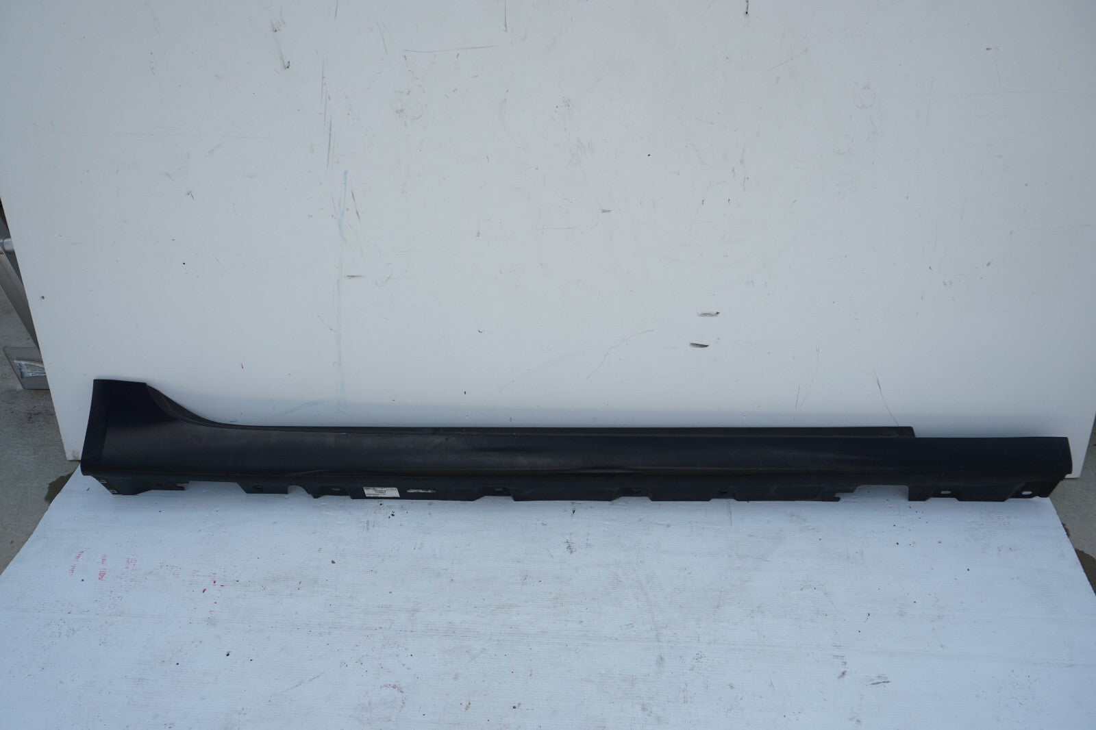 2010-2017 BMW 550I GT F07 RIGHT PASSENGER SIDE SKIRT ROCKER PANEL OEM