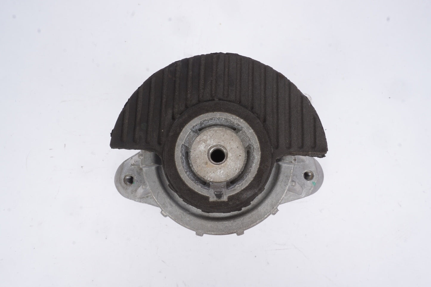 10-16 Mercedes E350 W207 Engine Motor Mount Bracket Left Side A2182400317 OEM