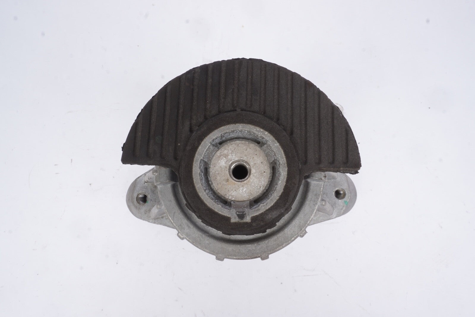 10-16 Mercedes E350 W207 Engine Motor Mount Bracket Left Side A2182400317 OEM