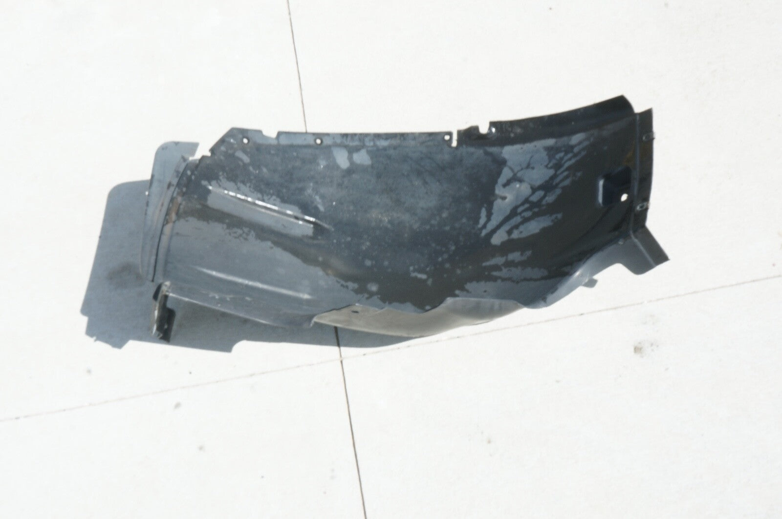 2007 - 2011 Mercedes-Benz ML350 FRONT LEFT FENDER LINER FRONT SECTION
