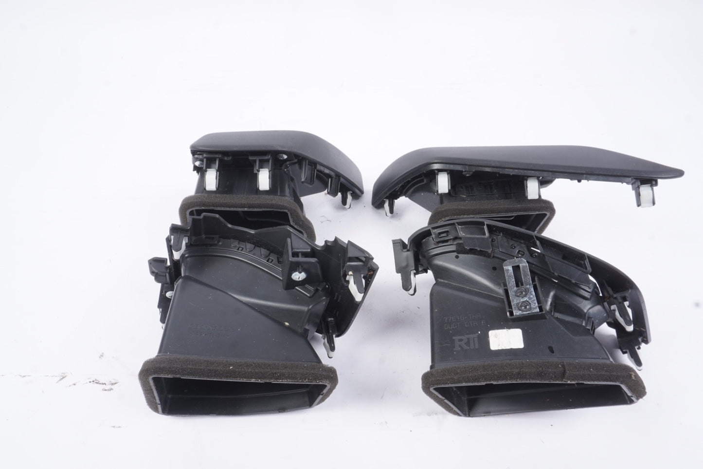 2018 - 2023 HONDA ODYSSEY OEM FRONT DASH RIGHT & LEFT A/C HEATER AIR VENT SET