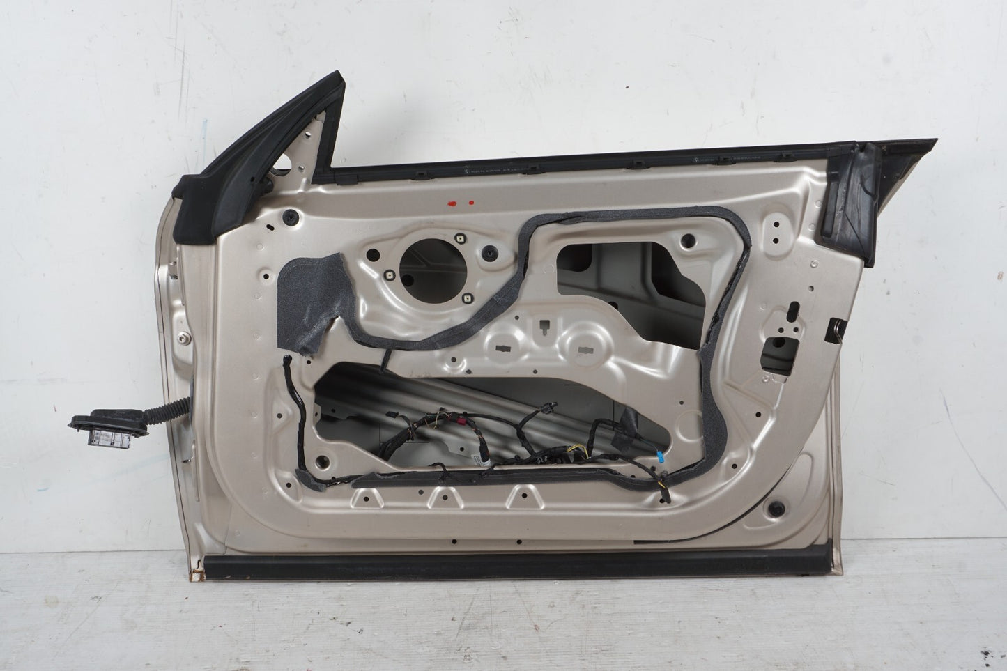 13-18 BMW 650i 640i Grand Coupe Front Right Passenger Door Shell OEM