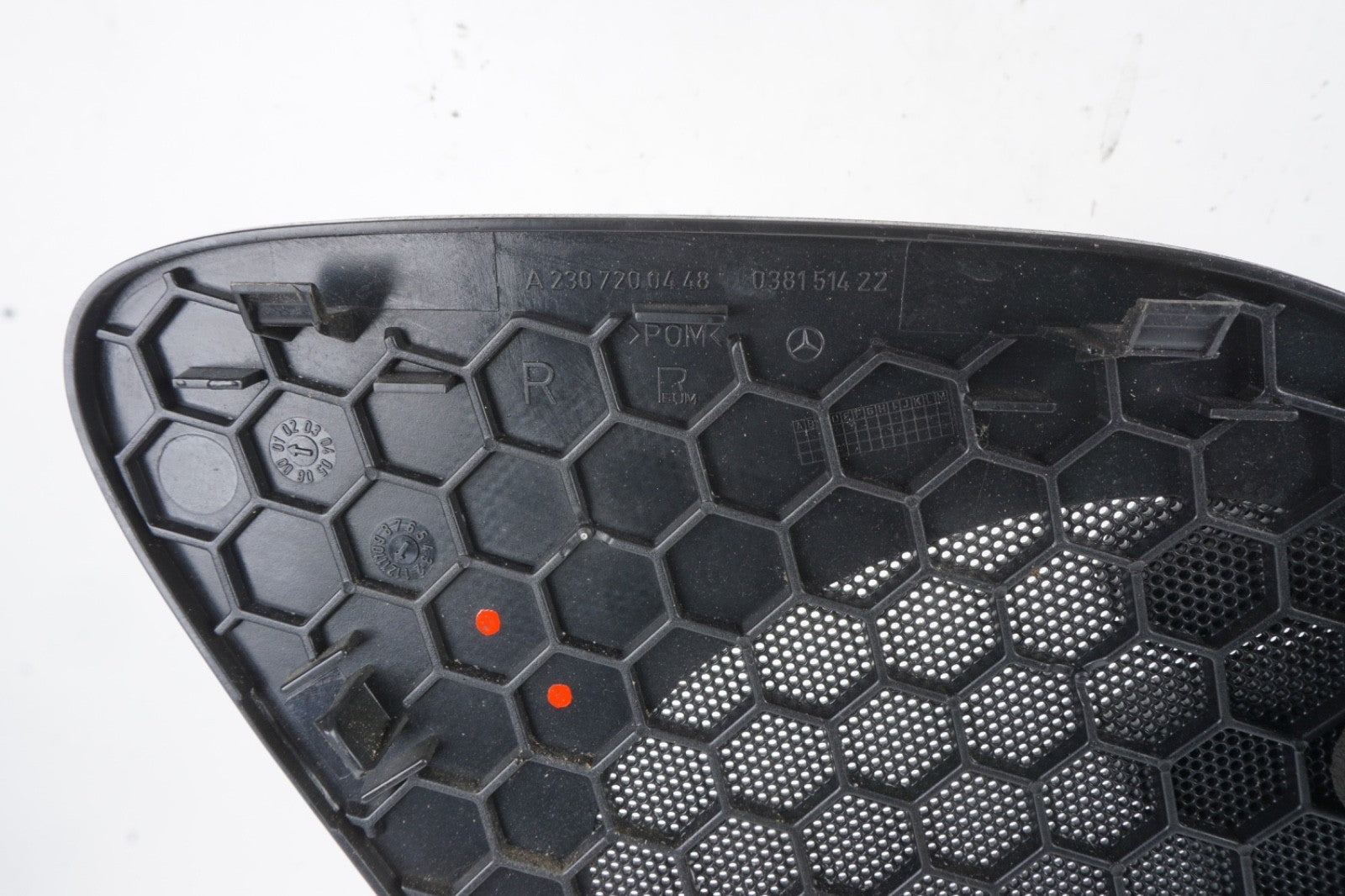 2003 - 2006 MERCEDES SL500 R230 DOOR SPEAKER COVER TRIM PANEL RIGHT A2307200448