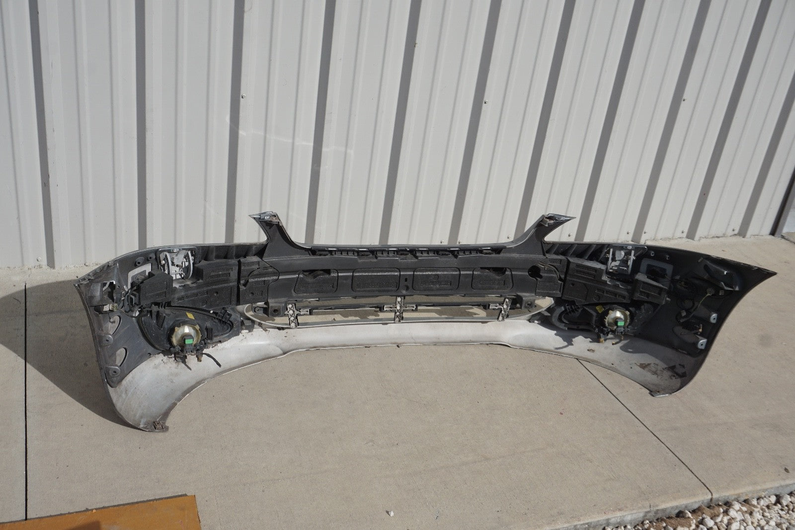 2007-2009 Mercedes W221 S550 S600 S450 Base Front Bumper Cover Assembly OEM