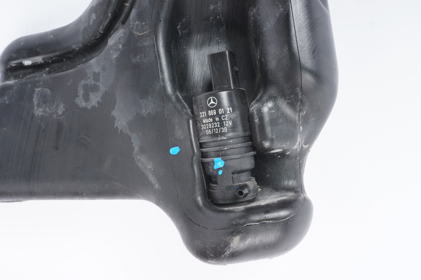 08-18 Mercedes W204 C350 E350 CLS550 Headlight Windshield Washer Bottle Tank OEM